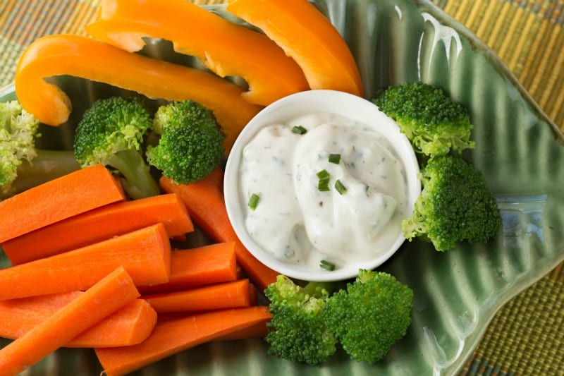 Craving Creamy Snacks: Homemade Ranch Dressing with Carrots and Broccoli