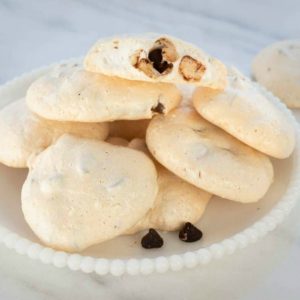 Chocolate Chip Meringue Cookies