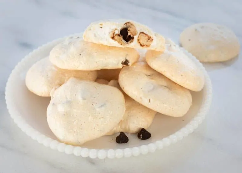 Chocolate Chip Meringue Cookies