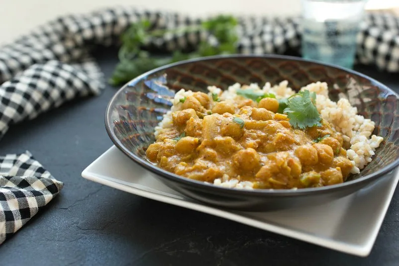 Creamy Chickpea Tomato Curry (Chana Masala)