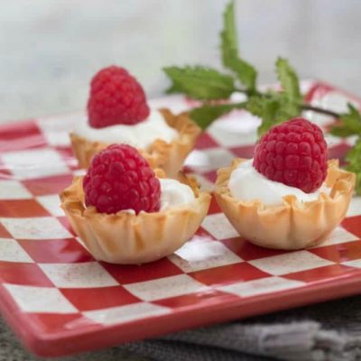 Mini Phyllo Raspberry Cheesecake Bites - The Scramble