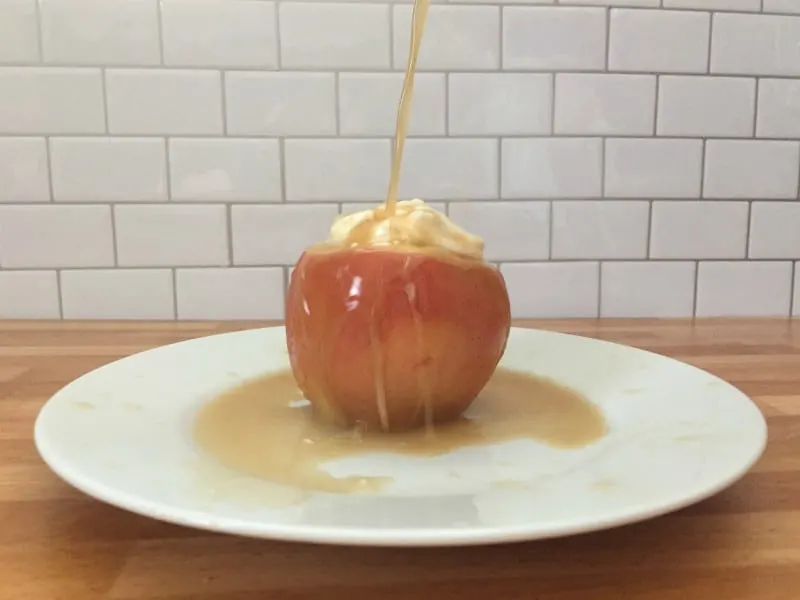 microwave baked apples with syrup