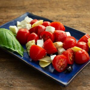 Tomato Artichoke and Mozzarella Salad