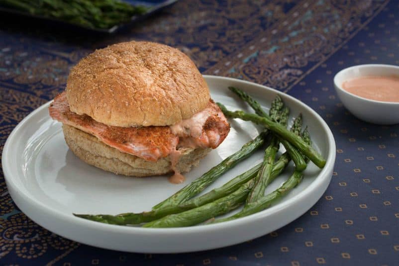 Broiled Salmon Sandwiches with Yogurt-Sriracha Sauce - The Scramble