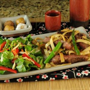 Chinese Lo Mein Noodles with Asparagus