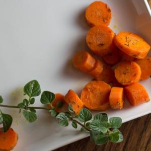 Curried Carrots with Dill