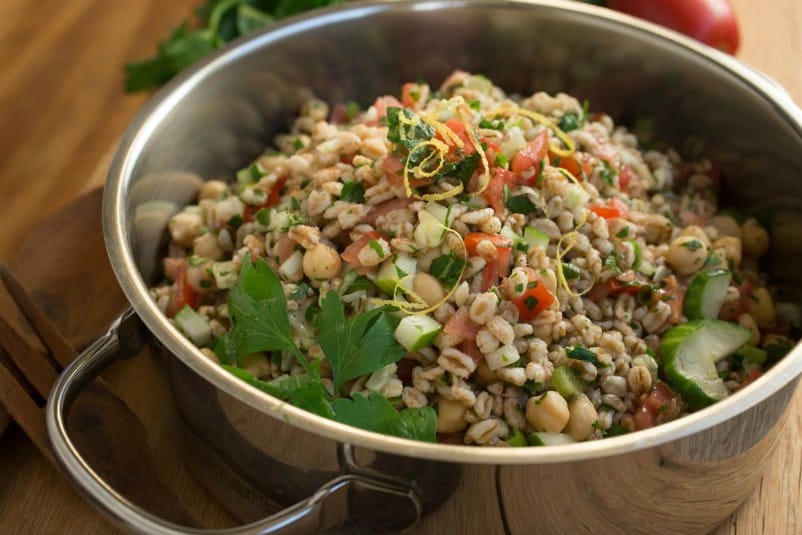 Farro Tabouli with Chickpeas and Tomatoes - The Scramble