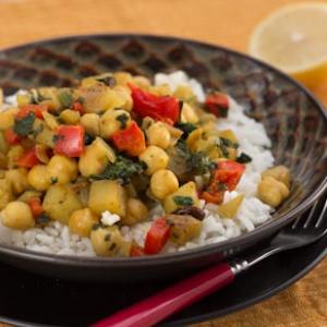 Indian Chickpeas with Spinach and Potatoes