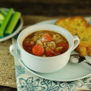 Italian Peasant Soup (Minestrone)