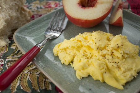 Light and Fluffy Scrambled Eggs Light and Fluffy Scrambled Eggs