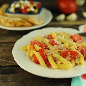 Light and Garlicky Penne with Plum Tomatoes