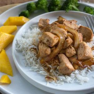 Mango Chutney Chicken with Caramelized Onions