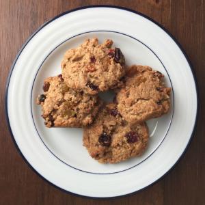 Oatmeal, Fruit, and Nut Breakfast Cookies