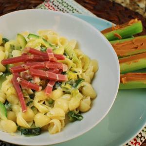 Pasta Shells with Zucchini, Leeks, and Melted Cheese