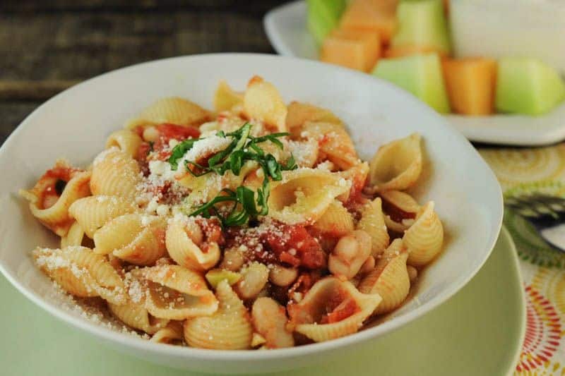 Pasta with White Beans, Tomatoes, and Basil - The Scramble