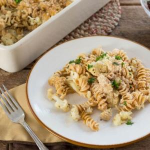 Roasted Cauliflower Pasta with Smoked Gouda