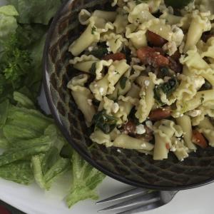 Ruffled Noodles with Spinach, Feta and Tomatoes