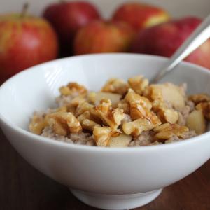 Spiced Apple Oatmeal