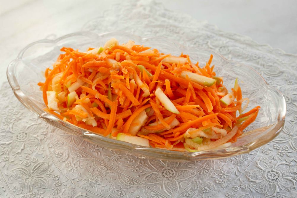 Carrot and Apple Salad - The Scramble
