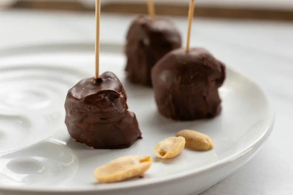 Chocolate Banana Poppers