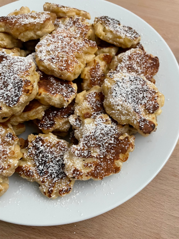 Apple Fritters Vertical Shot