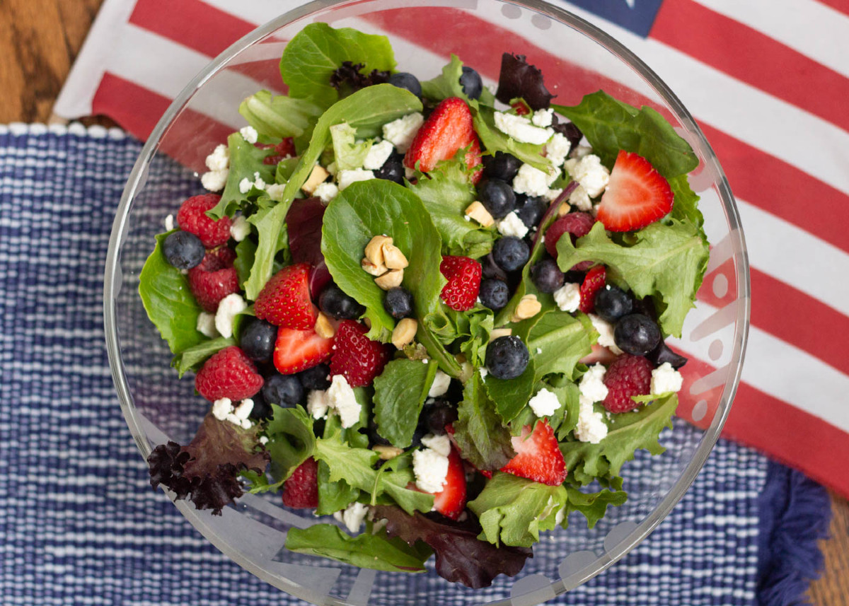 red white and blueberry salad: July 4th Burger and Salad Recipes