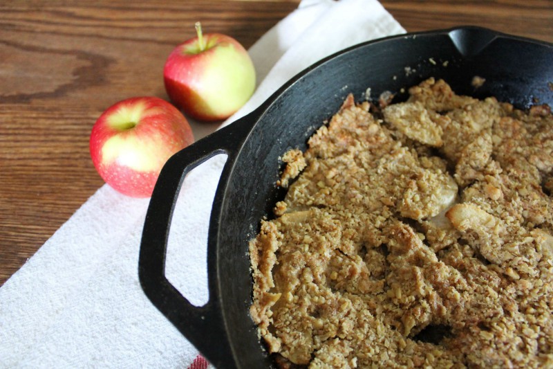 Apple Crisp: A fruit-based dessert that is a great make ahead option for Thanksgiving