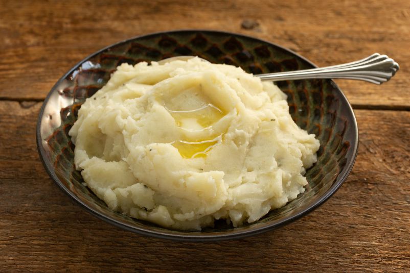 Whipped (Mashed) Potatoes: A classic in the list of make ahead Thanksgiving side dishes and desserts