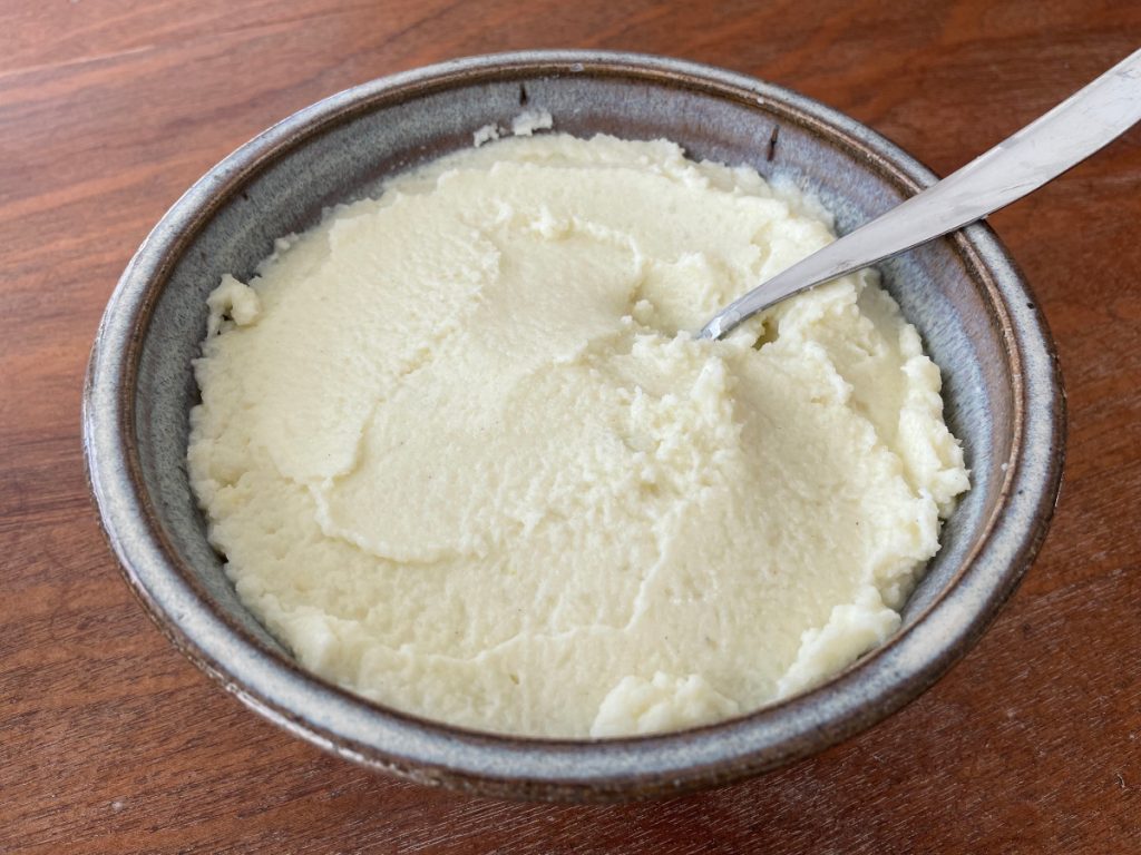 mashed cauliflower with garlic