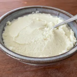 the best mashed cauliflower with garlic