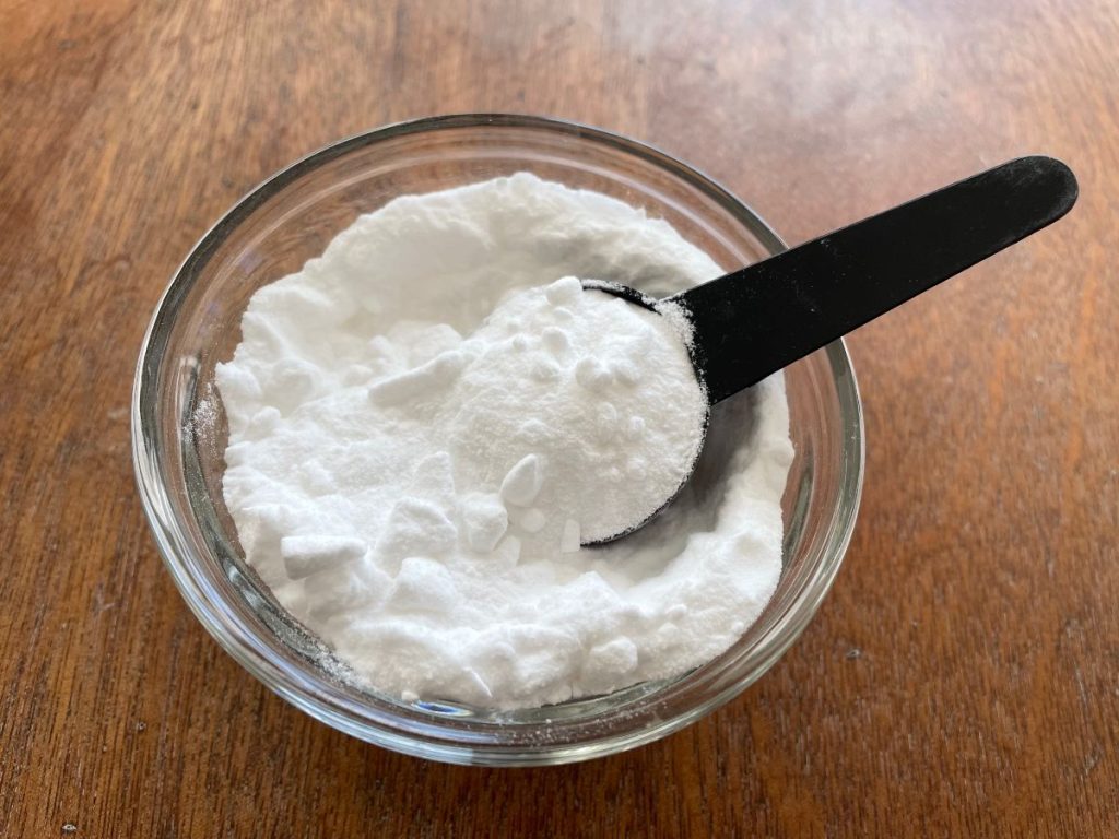 baking soda: one tool to help remove bad smells from the kitchen