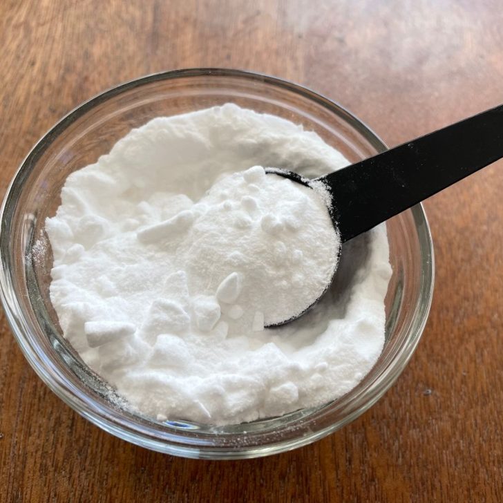 baking soda: one tool to help remove bad smells from the kitchen