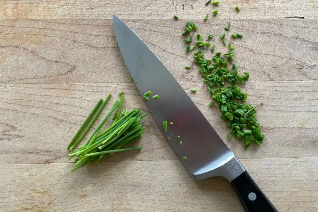 the scramble: cooking resources, chopping herbs